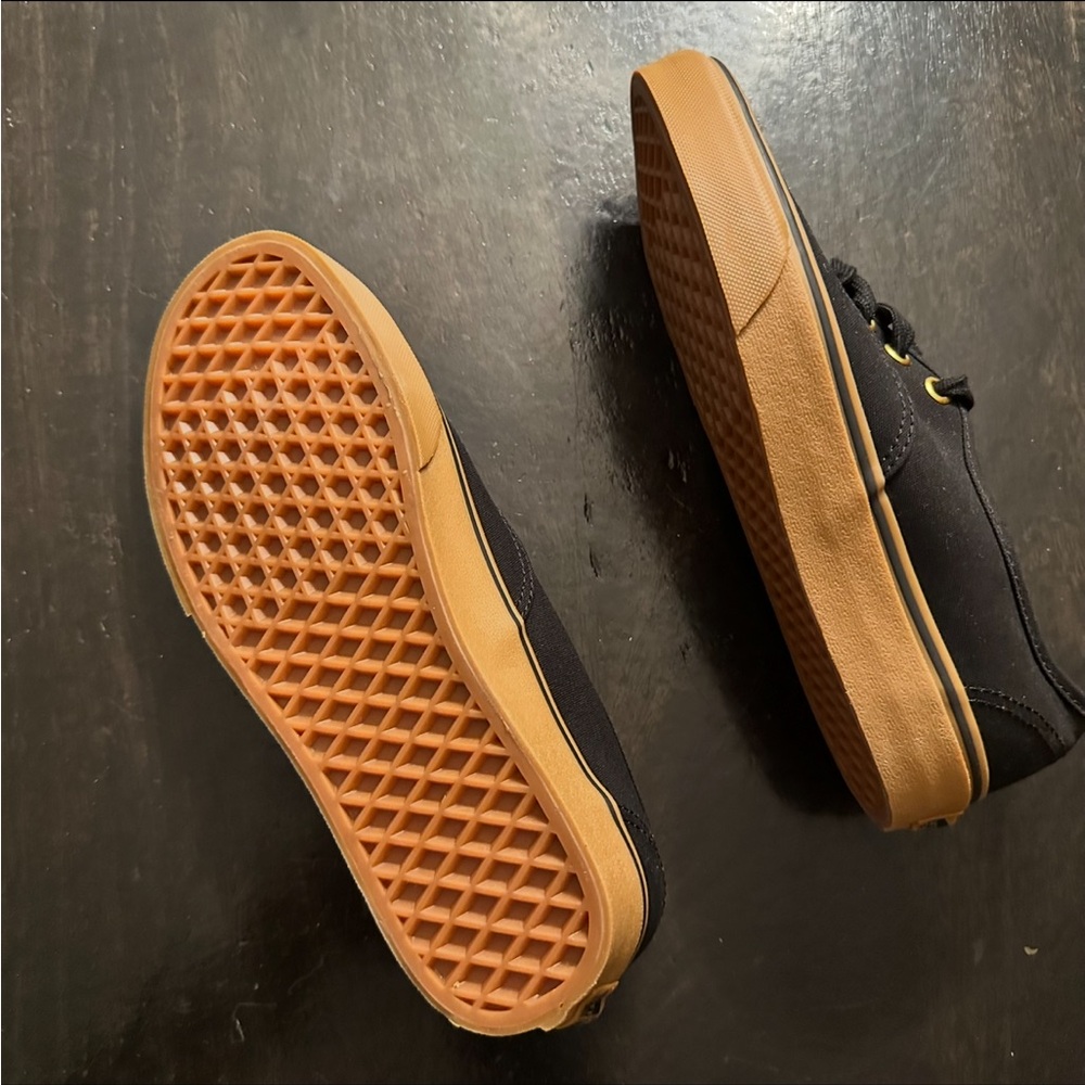 🆕 Vans  Shoes - Picture 4 of 6
